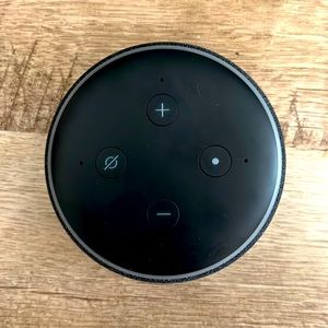 Amazon echo dot, barely used in great condition.
